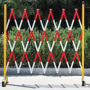 Hàng rào ngăn khu vực sửa chữa xe điện